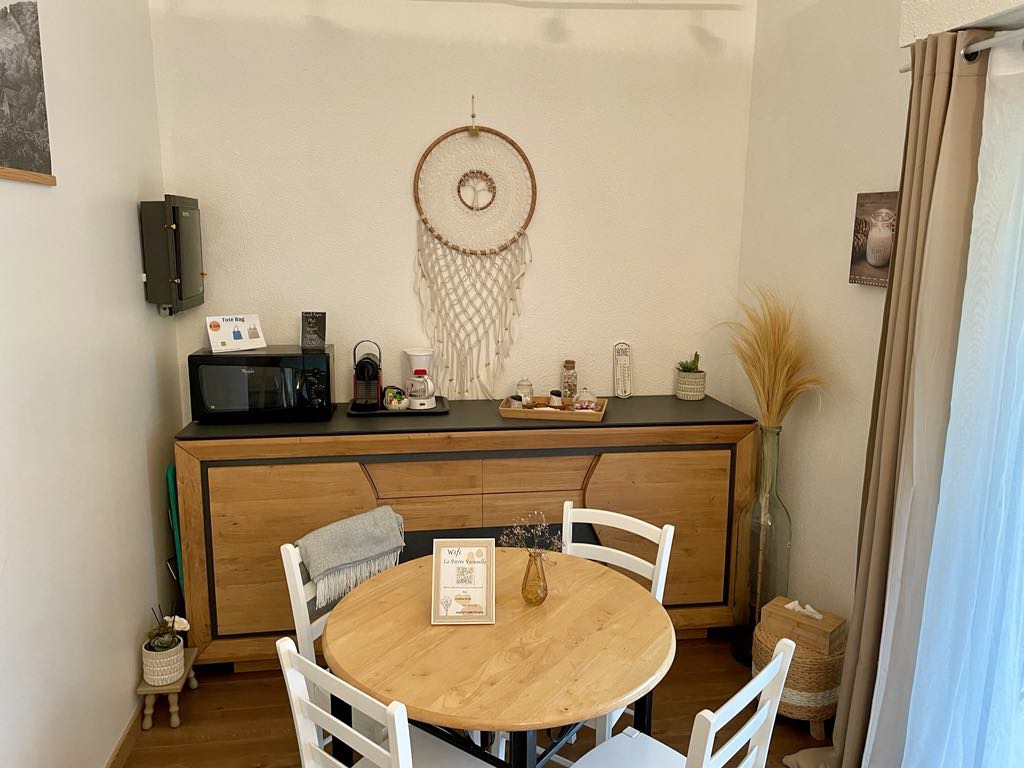 gite petite maison indépendante aux porte de Montluçon